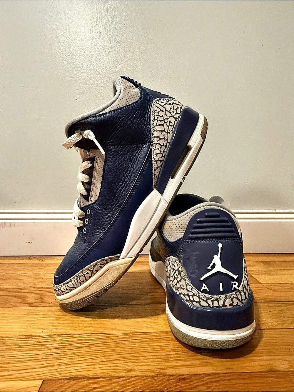 Jordan Air Jordan 3 Retro Georgetown Men's Blue & Gray Sneakers US 10.5